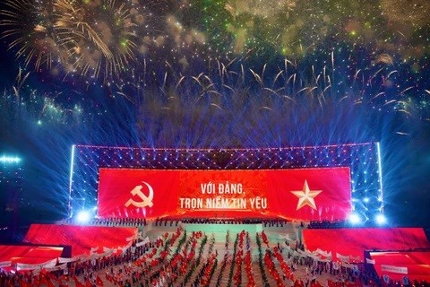 VỮNG BƯỚC DƯỚI CỜ ĐẢNG VỮNG BƯỚC DƯỚI CỜ ĐẢNG