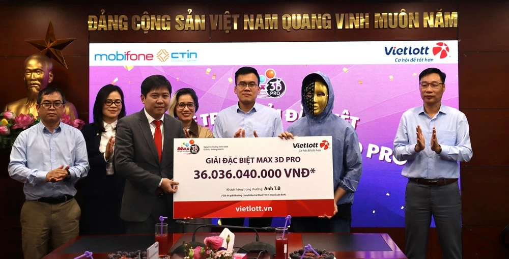 TP. Hồ Chí Minh: Nam thanh niên trúng giải đặc biệt xổ số tự chọn Max 3D Pro hơn 36 tỷ đồng