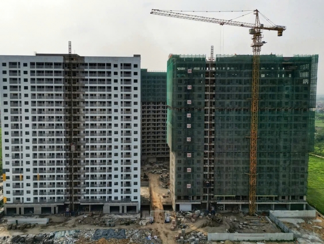 Sức khỏe doanh nghiệp bất động sản "sáng" dần nhưng không đều