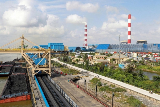 Doanh nghiệp nhiệt điện lãi lớn từ “của để dành”