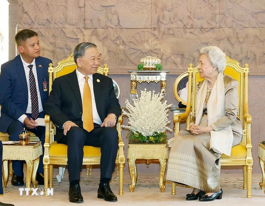 Tổng Bí thư Tô Lâm hội kiến Samdech Techo Hun Sen và thăm Hoàng Thái hậu Norodom Monineath Sihanouk Tổng Bí thư Tô Lâm hội kiến Samdech Techo Hun Sen và thăm Hoàng Thái hậu Norodom Monineath Sihanouk