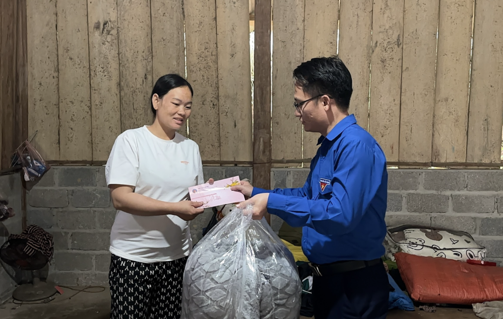 Tuổi trẻ ngành Tài chính mang mùa xuân yêu thương đến vùng khó khăn Thái Nguyên