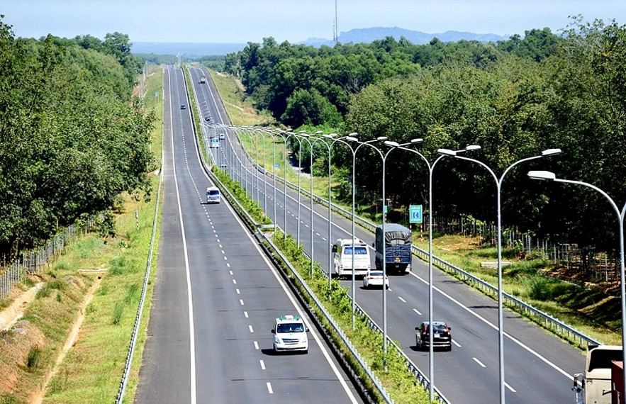 Kích hoạt chuỗi giải pháp bảo đảm nhiên liệu trên cao tốc TP.Hồ Chí Minh- Long Thành- Dầu Giây