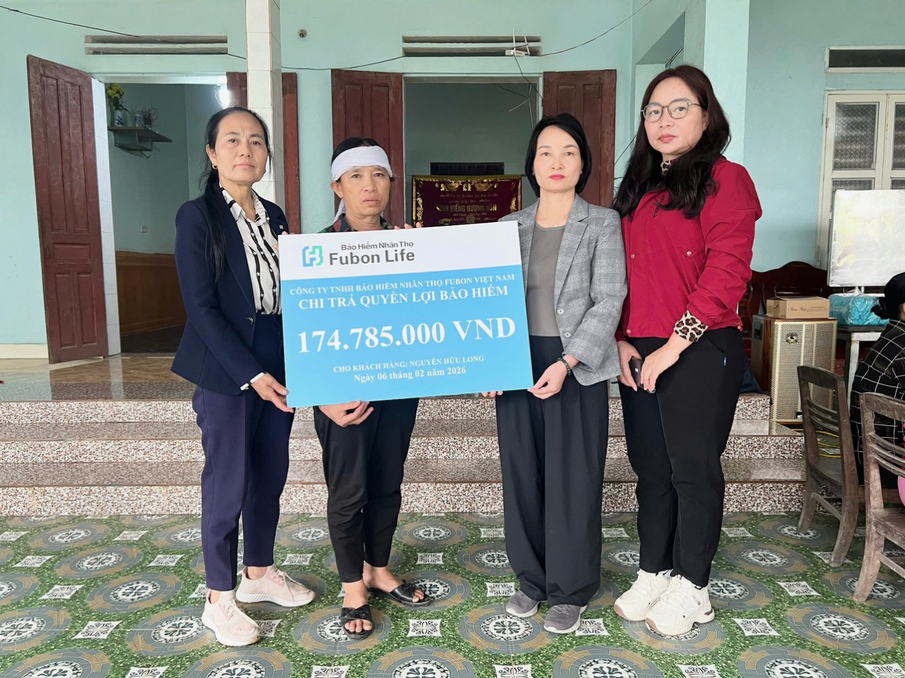 Fubon Life Việt Nam chi trả quyền lợi bảo hiểm cho khách hàng tại Thanh Hóa