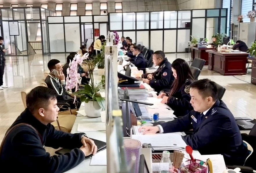 Gỡ vướng Thông tư 121, thủ tục gia công, sản xuất xuất khẩu và xuất nhập khẩu tại chỗ