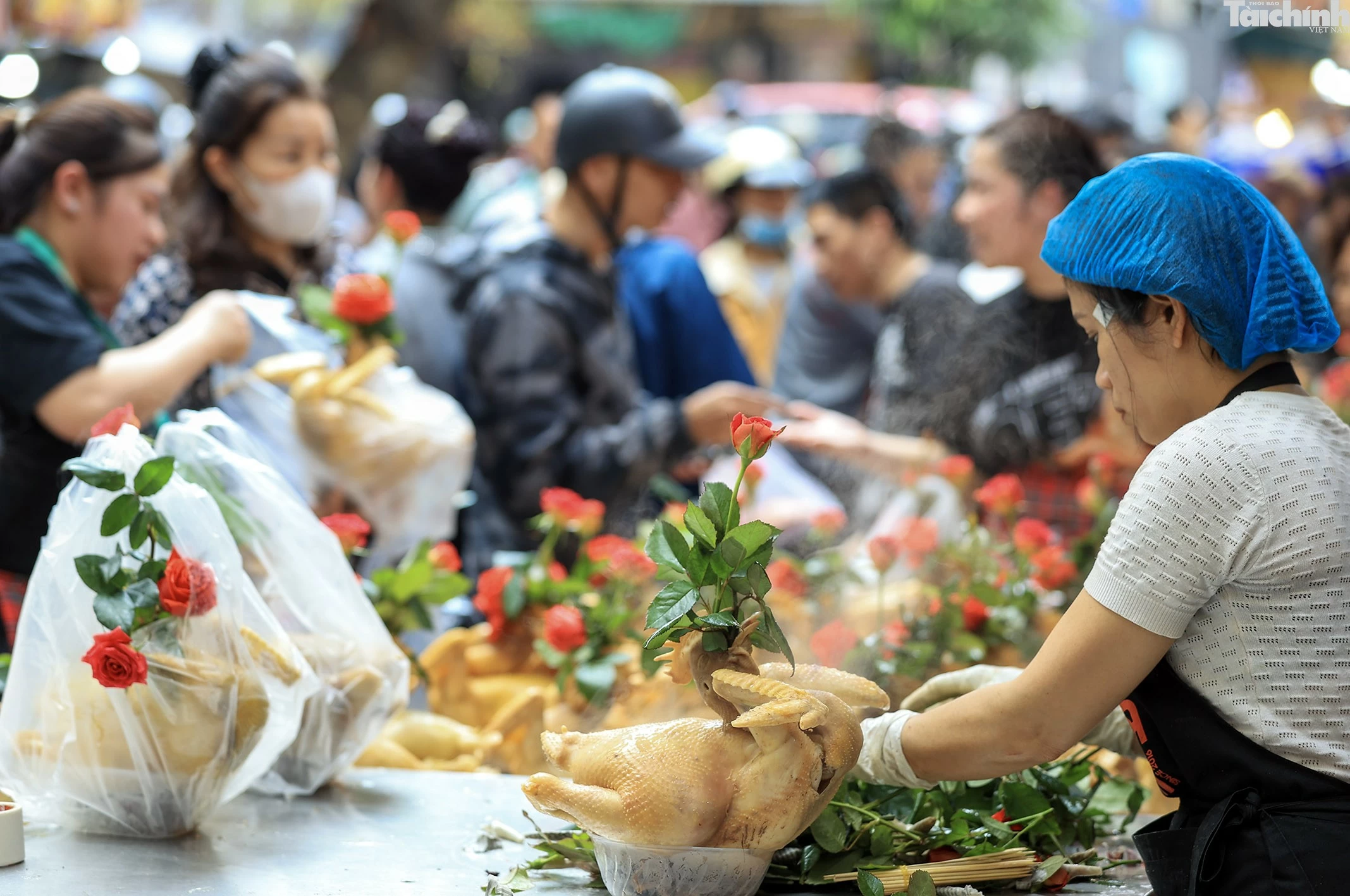 Hà Nội: Gà lễ giá tiền triệu vẫn đắt khách, làm không kịp bán Hà Nội: Gà lễ giá tiền triệu vẫn đắt khách, làm không kịp bán