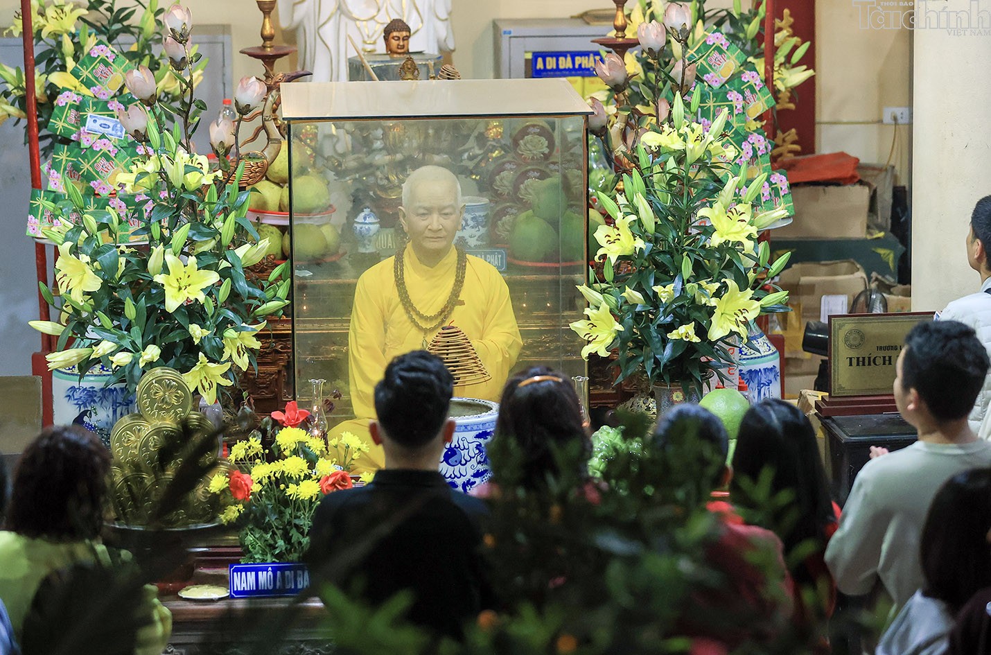 Đêm giao thừa linh thiêng và rộn ràng của người Hà Nội