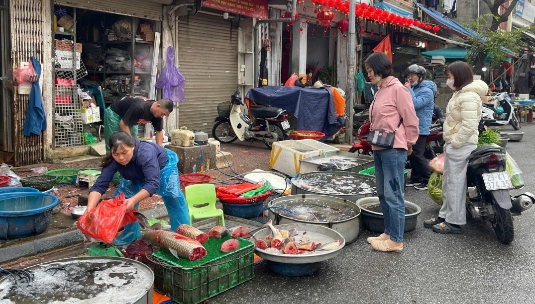 Thị trường ngày mùng 4 Tết Bính Ngọ 2026: Cung ứng thông suốt, giá cả được kiểm soát