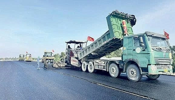 Cienco4 vững vàng ở vị trí tiên phong đầu tư, xây dựng kết cấu hạ tầng giao thông Cienco4 vững vàng ở vị trí tiên phong đầu tư, xây dựng kết cấu hạ tầng giao thông
