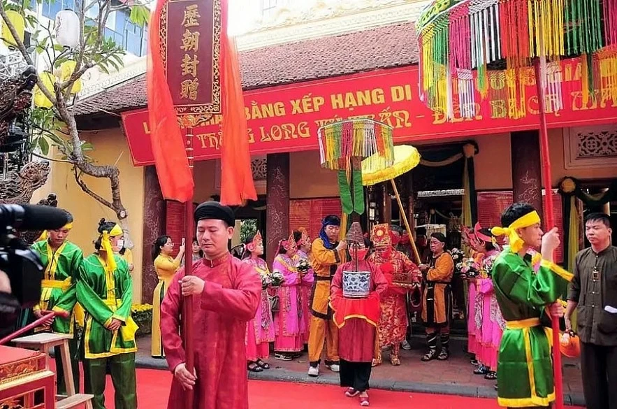 Dấu vó ngựa trên đường dài dân tộc