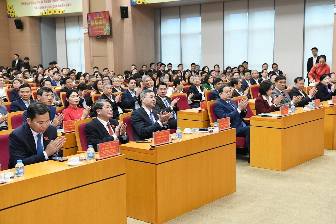 Chủ tịch Quốc hội chúc Tết và giao nhiệm vụ cho Kiểm toán Nhà nước