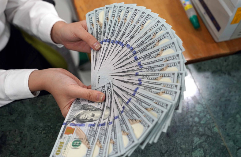 Tỷ giá USD hôm nay (24/2): Thế giới giảm,