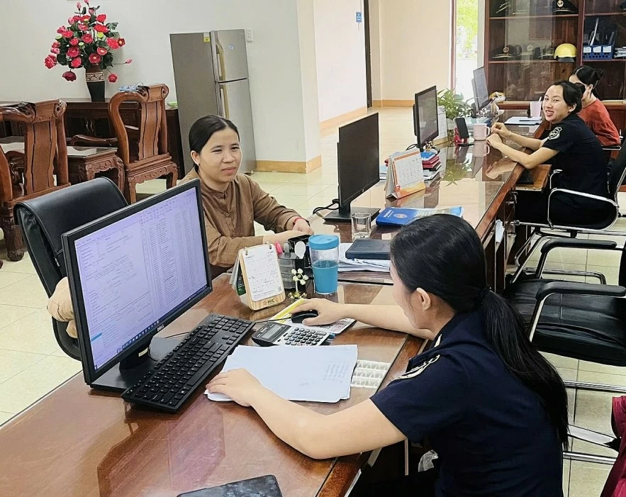 undefined Hải quan khu vực XII thu ngân sách đạt hơn 2.286 tỷ đồng