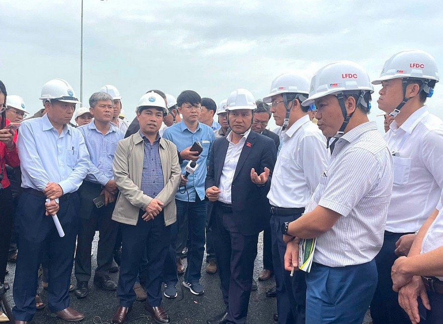 Đà Nẵng mở “chiến dịch 129 ngày, đêm”, thúc tiến độ dự án ven biển hơn 2.056 tỷ