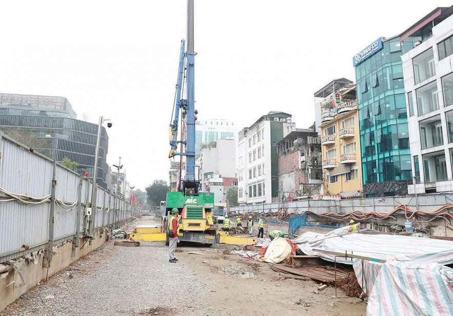 Phó Bí thư thường trực Thành ủy kiểm tra tiến độ đoạn ngầm Metro Nhổn - Ga Hà Nội