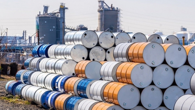 Ngày 1/3: Giá dầu thế giới tăng mạnh phiên cuối tuần