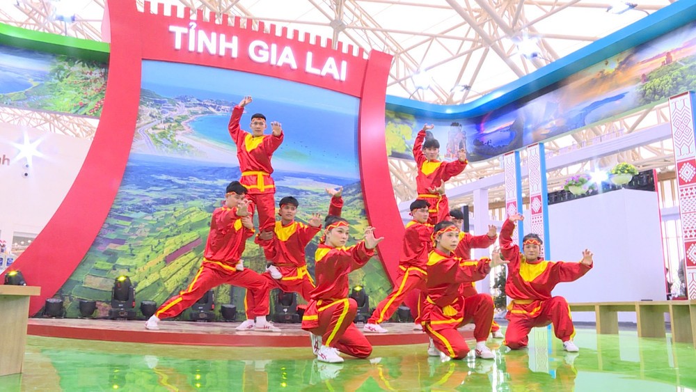 Hành trình xuyên Việt thu nhỏ tại Hội chợ Mùa Xuân 2026: Mở ra khởi đầu sôi động cho ngành du lịch năm 2026 Hành trình xuyên Việt thu nhỏ tại Hội chợ Mùa Xuân 2026: Mở ra khởi đầu sôi động cho ngành du lịch năm 2026