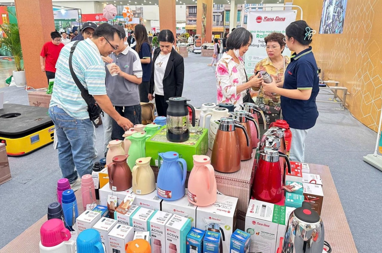 Hội chợ Mùa Xuân 2026: “Sàn kiểm định” năng lực công nghiệp Việt Hội chợ Mùa Xuân 2026: “Sàn kiểm định” năng lực công nghiệp Việt