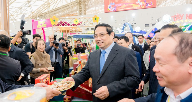 Đặc sản Hà Tĩnh “ghi điểm” 3 tỷ đồng tại Hội chợ Mùa Xuân 2026