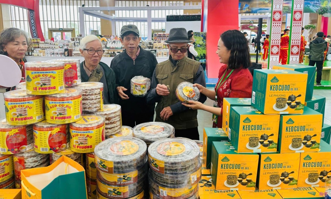 Từ “lũy tre làng” đến thị trường lớn: Hà Tĩnh thu hơn 3 tỷ đồng tại Hội chợ Mùa Xuân 2026 Từ “lũy tre làng” đến thị trường lớn: Hà Tĩnh thu hơn 3 tỷ đồng tại Hội chợ Mùa Xuân 2026