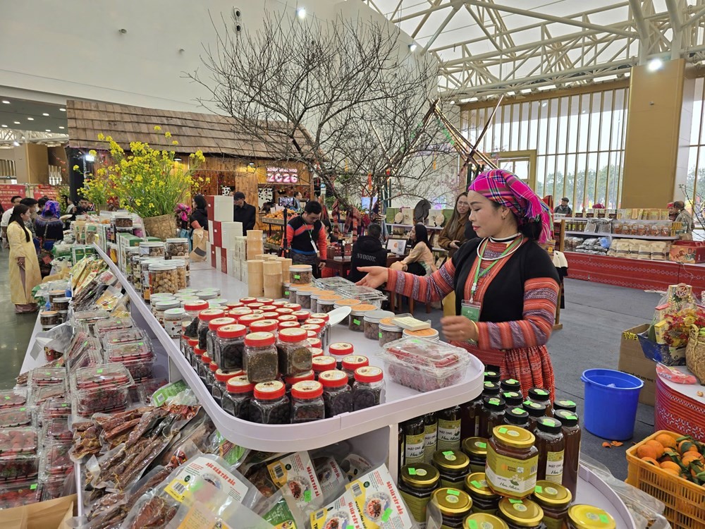 Chốt đơn xuyên biên giới tại Hội chợ Mùa Xuân: Doanh nghiệp Việt tăng tốc xuất khẩu ngay từ đầu năm Chốt đơn xuyên biên giới tại Hội chợ Mùa Xuân: Doanh nghiệp Việt tăng tốc xuất khẩu ngay từ đầu năm