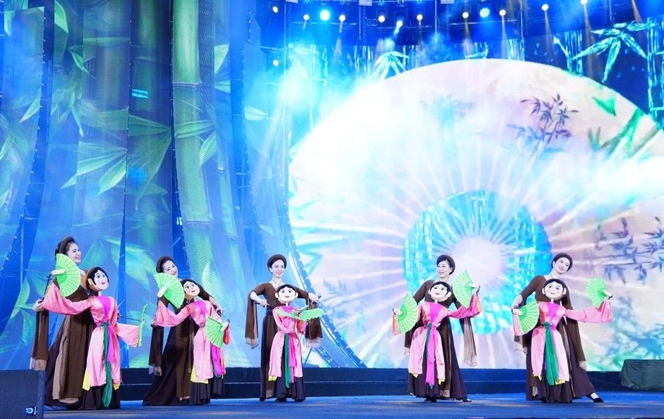 Xiếc và múa rối cạn đặc sắc 