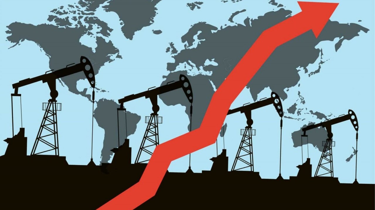 Ngày 3/3: Giá dầu thế giới tăng mạnh hơn 6% do căng thẳng leo thang tại Trung Đông