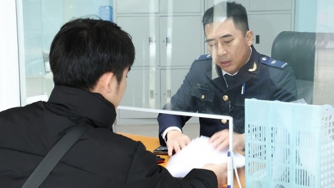 Xuất nhập khẩu tăng tốc, Hải quan khu vực XI thu ngân sách đạt 1.221 tỷ đồng