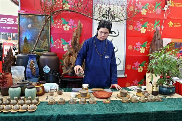 Việt Nam giàu bản sắc tỏa sáng tại Hội chợ Mùa Xuân 2026, hút chân du khách quốc tế Việt Nam giàu bản sắc tỏa sáng tại Hội chợ Mùa Xuân 2026, hút chân du khách quốc tế