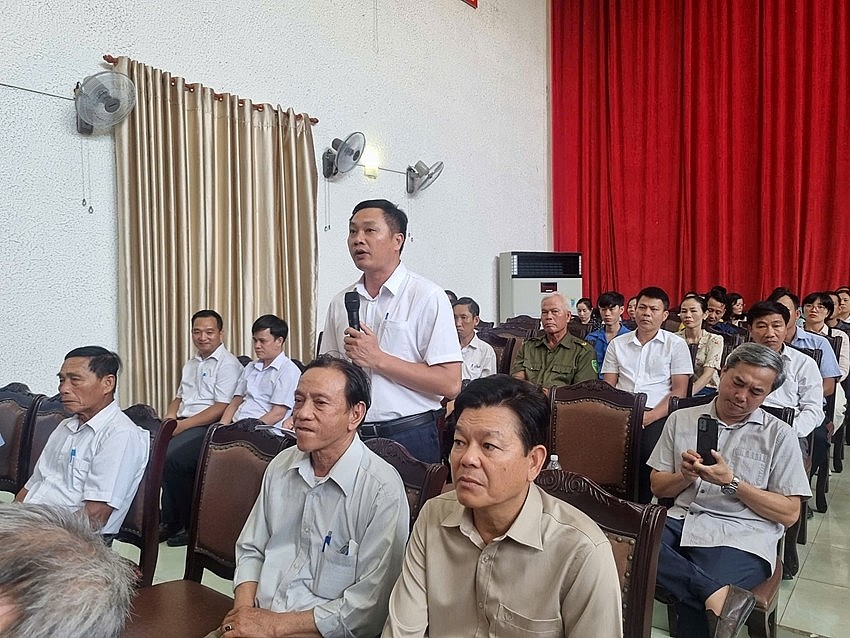 Đại biểu Quốc hội và Hội đồng nhân dân thành phố Huế tiếp xúc cử tri và trình bày Chương trình hành động