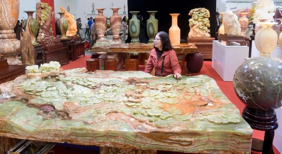 Siêu phẩm giá khủng tại Hội chợ Mùa Xuân 2026 gây ấn tượng với du khách Siêu phẩm giá khủng tại Hội chợ Mùa Xuân 2026 gây ấn tượng với du khách