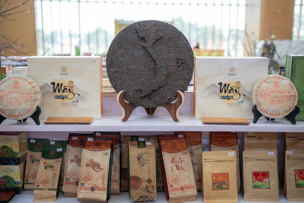 Siêu phẩm giá khủng tại Hội chợ Mùa Xuân 2026 gây ấn tượng với du khách Siêu phẩm giá khủng tại Hội chợ Mùa Xuân 2026 gây ấn tượng với du khách