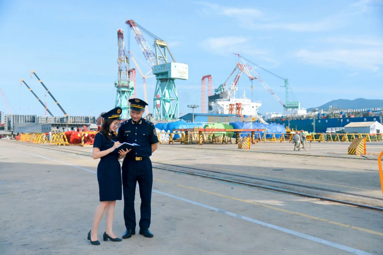 Kim ngạch xuất nhập khẩu qua Chi cục Hải quan khu vực XIII vượt 761 triệu USD trong tháng 2 Kim ngạch xuất nhập khẩu qua Chi cục Hải quan khu vực XIII vượt 761 triệu USD trong tháng 2