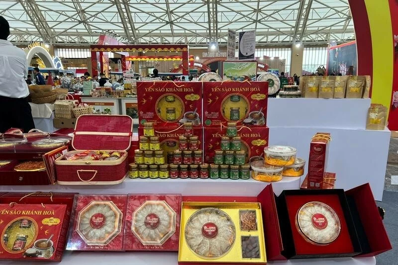Khánh Hòa đưa “đa sắc sản vật” ra sân chơi 100.000 m² tại Hội chợ Mùa Xuân 2026 Khánh Hòa đưa “đa sắc sản vật” ra sân chơi 100.000 m² tại Hội chợ Mùa Xuân 2026