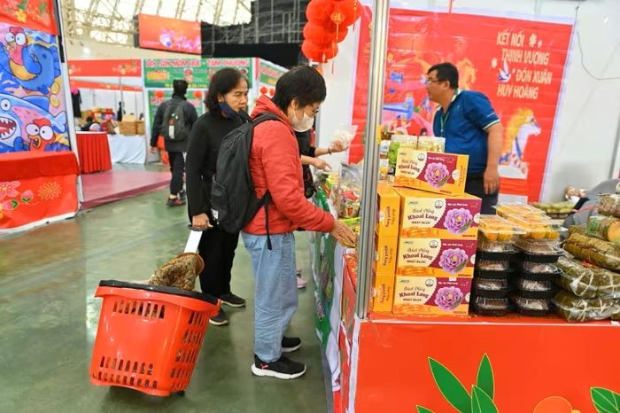 “Cơn lốc” giảm giá và dịch vụ hậu cần chu đáo tại Hội chợ Mùa Xuân 2026