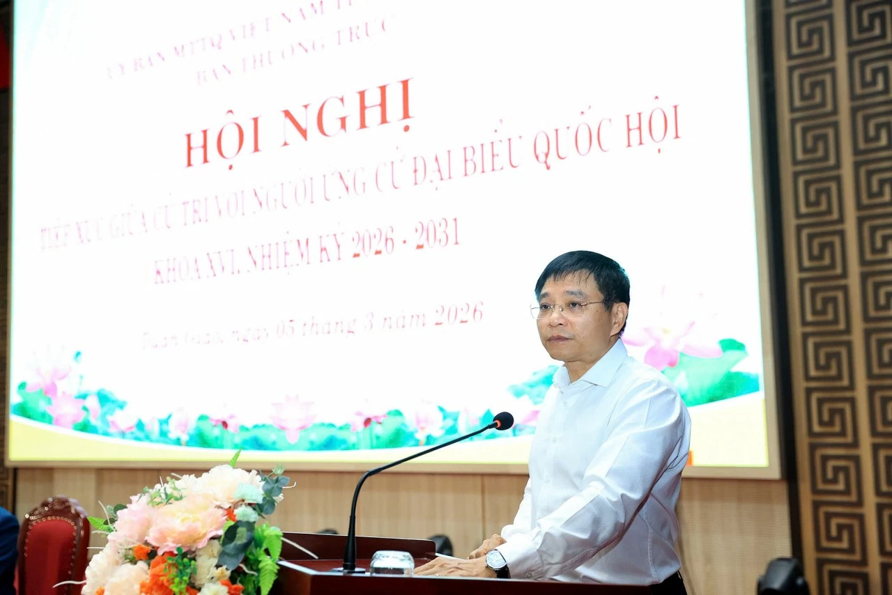 Bộ trưởng Nguyễn Văn Thắng và các ứng viên Đại biểu Quốc hội khóa XVI tiếp xúc cử tri tại xã Tuần Giáo, tỉnh Điện Biên
