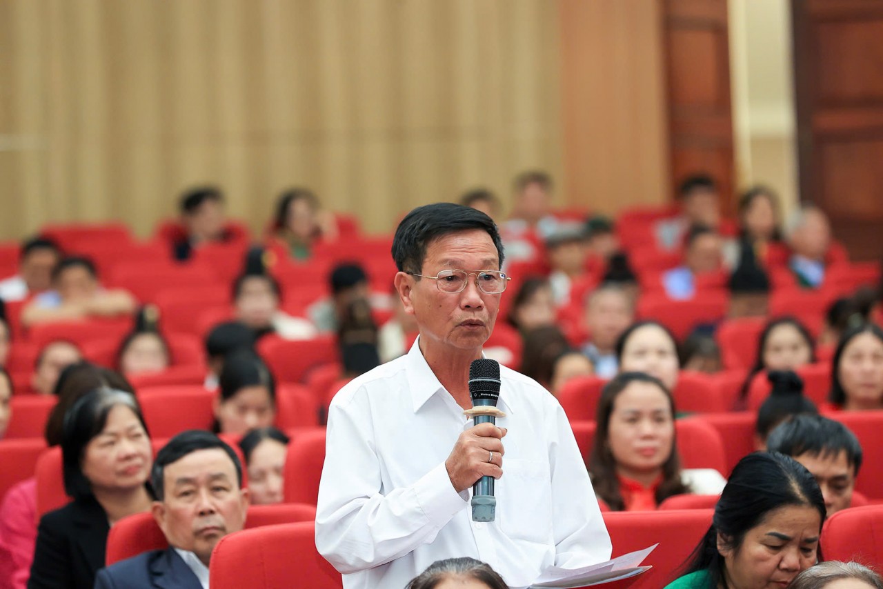 Bộ trưởng Nguyễn Văn Thắng cùng các ứng cử viên Đại biểu Quốc hội khóa XVI tiếp xúc cử tri đơn vị bầu cử số 3, tỉnh Điện Biên