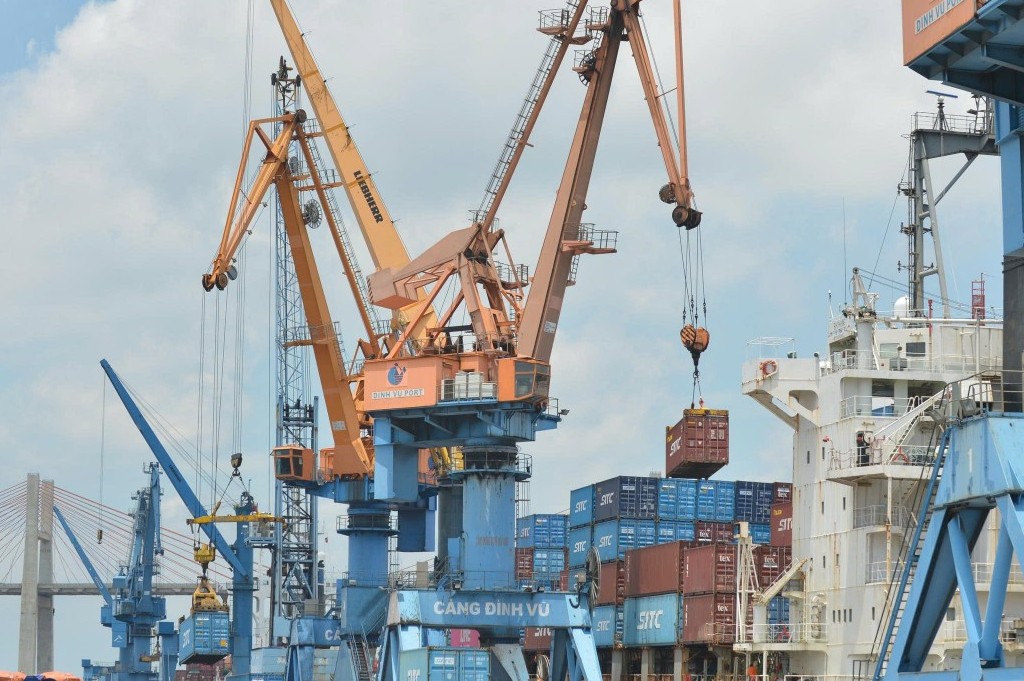 Cải cách thể chế thực chất, củng cố nền tảng vĩ mô