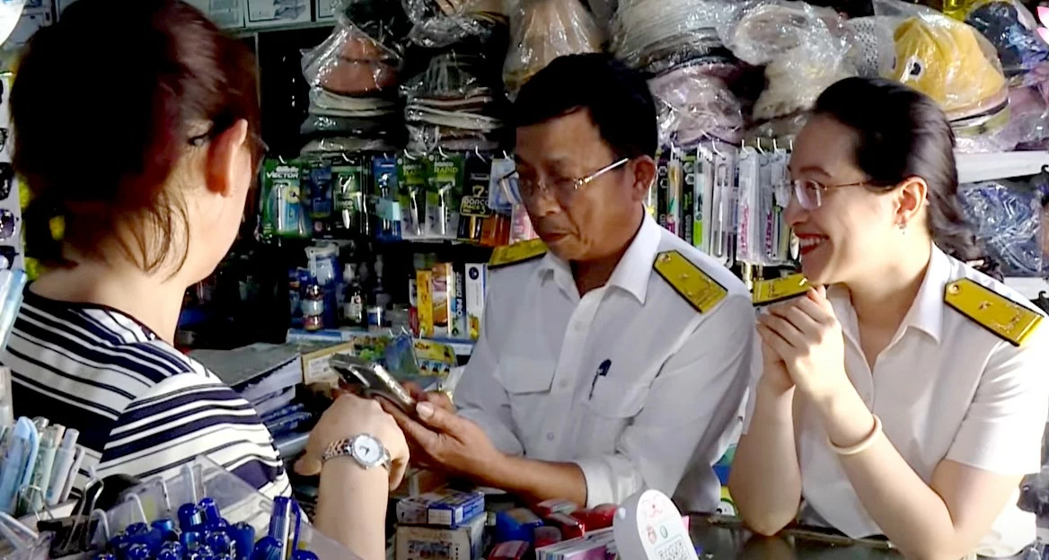 Hộ kinh doanh phải thông báo số tài khoản nhận tiền kinh doanh cho cơ quan thuế