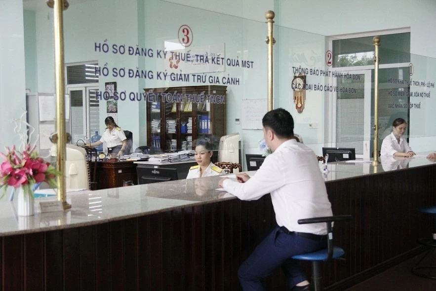 Thuế TP. Huế thu nội địa 2 tháng tăng hơn 15% so với cùng kỳ Thuế TP. Huế thu nội địa 2 tháng tăng hơn 15% so với cùng kỳ