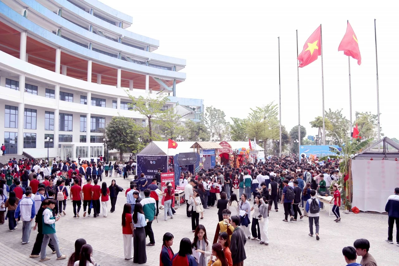 Một ngày là sinh viên Học viện Chính sách và phát triển năm 2026
