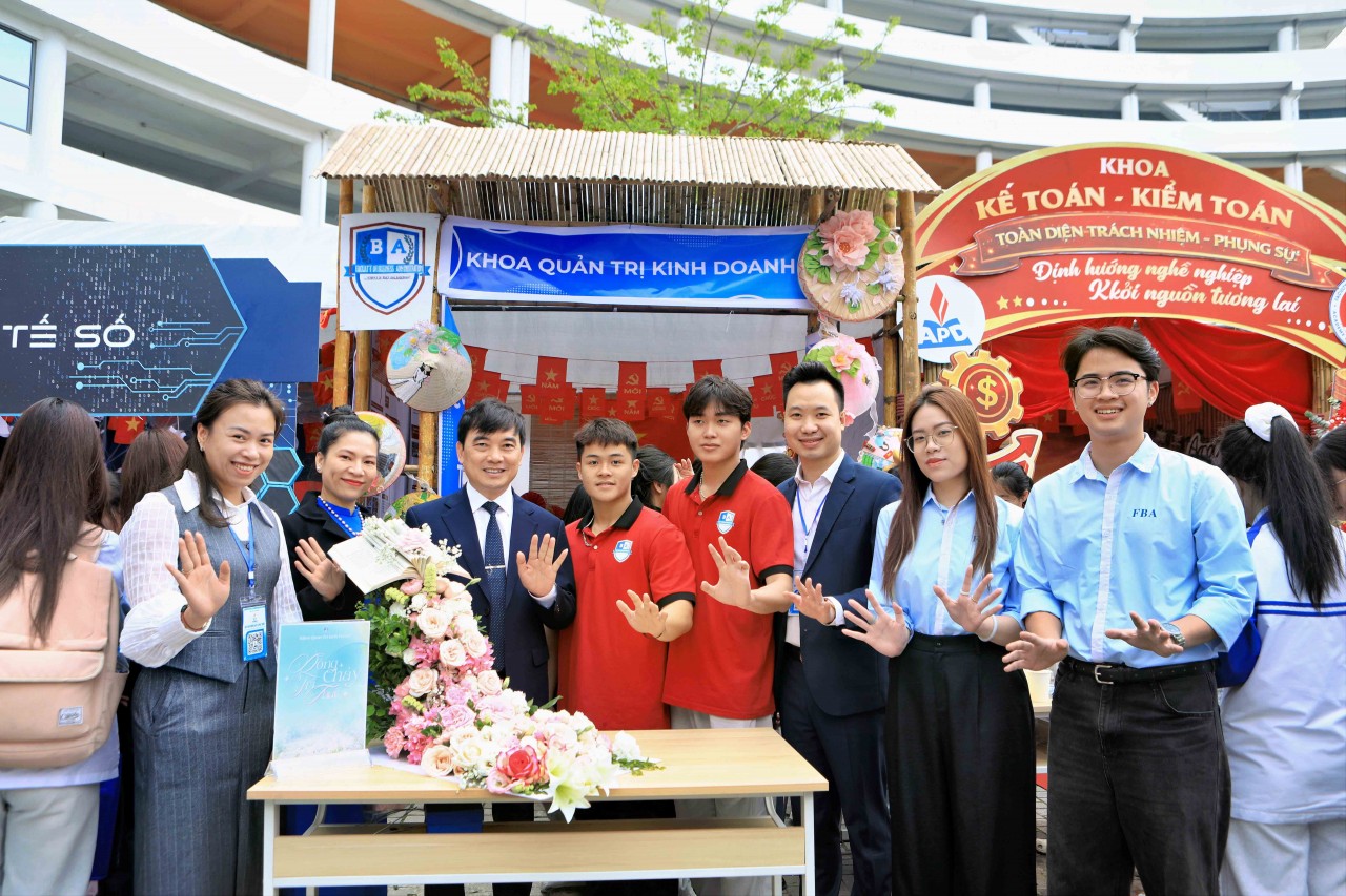 Một ngày là sinh viên Học viện Chính sách và phát triển năm 2026