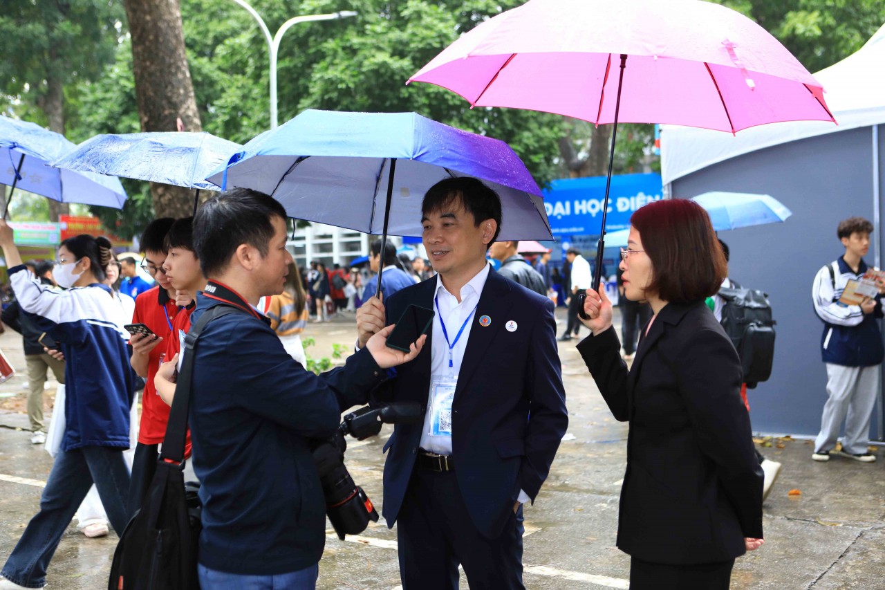 Học viện Chính sách và Phát triển đồng hành cùng học sinh tại Ngày hội Tư vấn tuyển sinh – Hướng nghiệp 2026