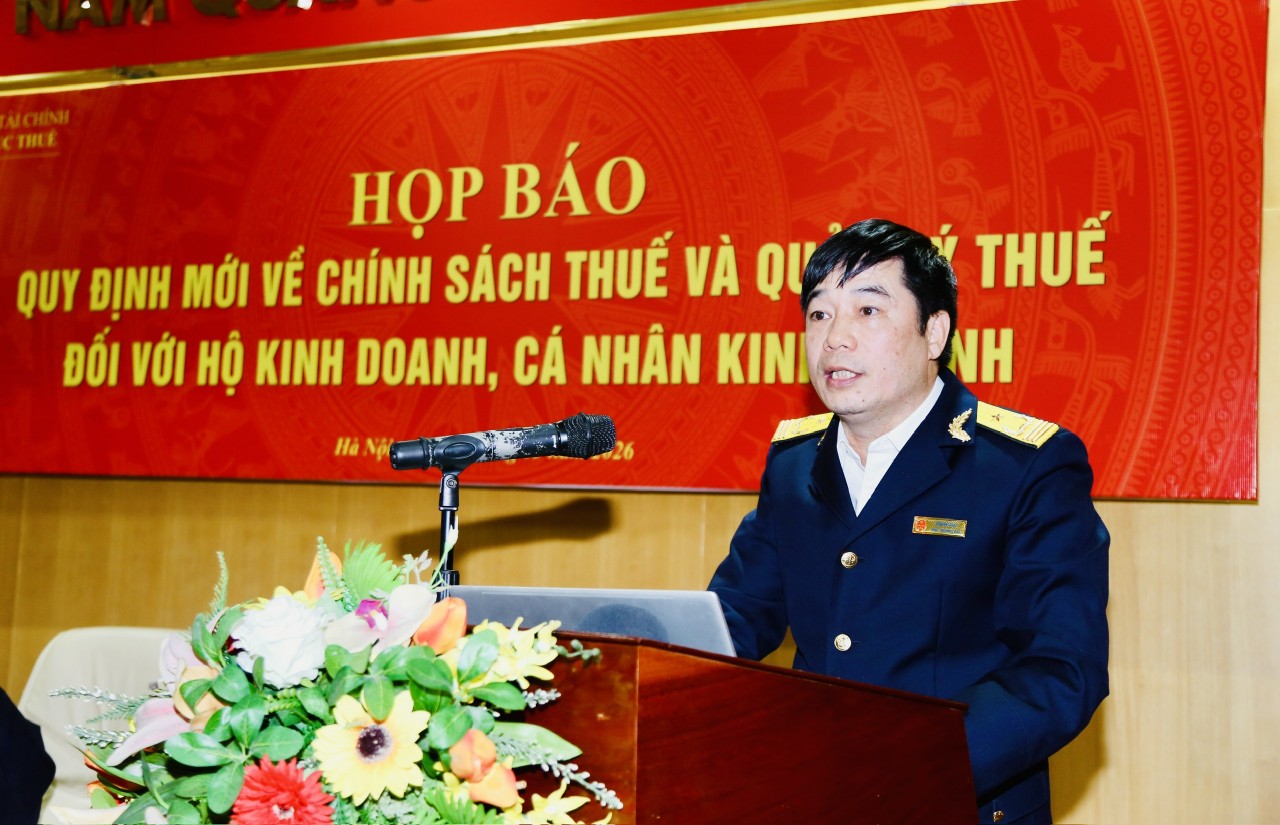 Ngành Thuế tiếp tục triển khai chiến dịch 15 ngày hỗ trợ hộ kinh doanh Ngành Thuế tiếp tục triển khai chiến dịch 15 ngày hỗ trợ hộ kinh doanh trong kê khai, nộp thuế