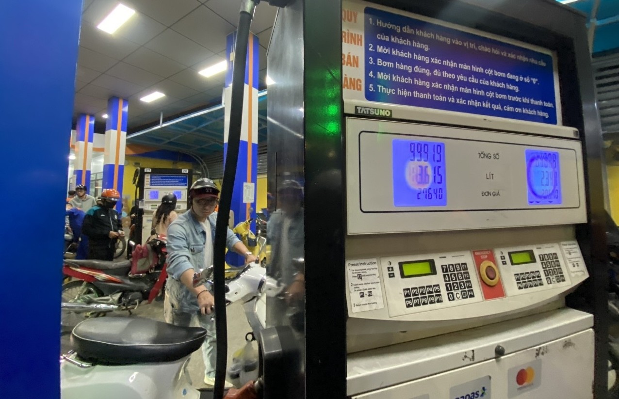 Giảm thuế nhập khẩu về 0% với hàng loạt mặt hàng xăng dầu Giảm thuế nhập khẩu về 0% với hàng loạt mặt hàng xăng dầu