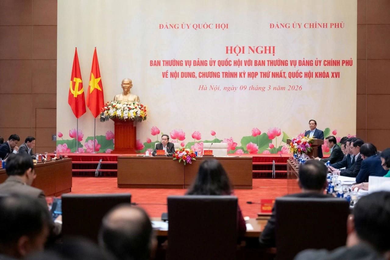 Thủ tướng: Việt Nam đã huy động 4 triệu thùng dầu để bảo đảm nguồn cung trước mắt Thủ tướng: Việt Nam đã huy động 4 triệu thùng dầu để bảo đảm nguồn cung trước mắt