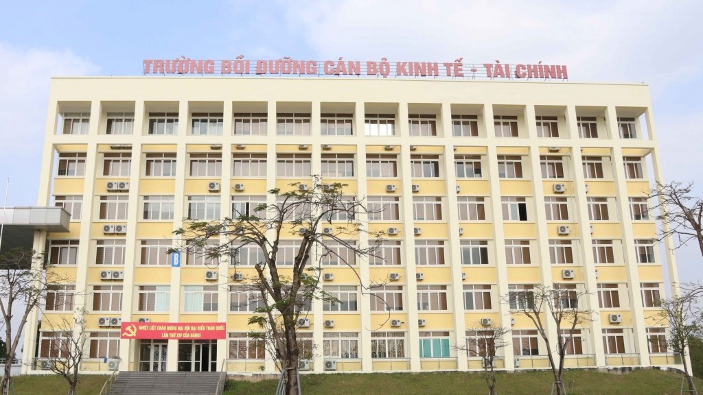 Tổ chức lớp bồi dưỡng về báo cáo quyết toán và kiểm tra sau thông quan