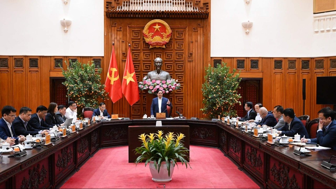 thu tuong yeu cau su dung ngay quy binh on gia xang dau khong de thieu nang luong