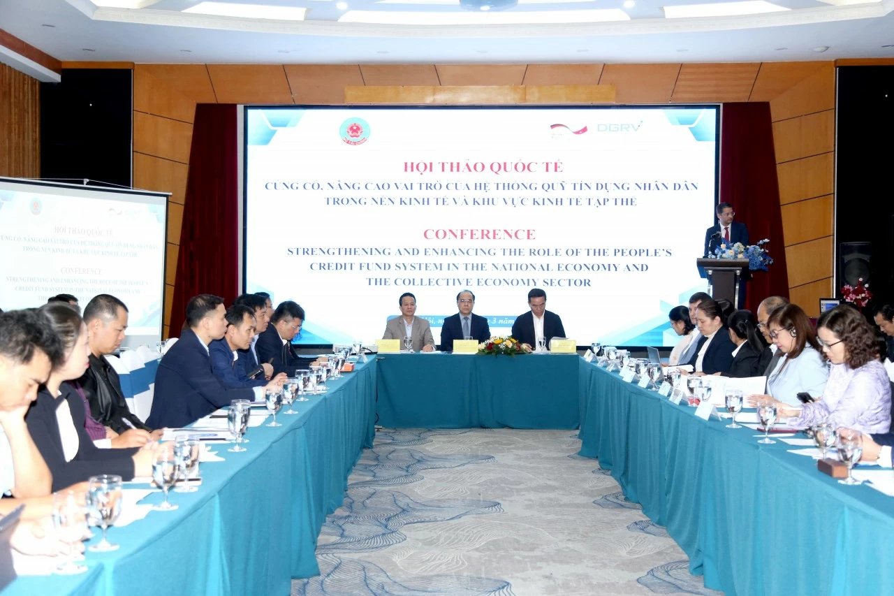 Bàn giải pháp phát triển hệ thống Quỹ Tín dụng nhân dân trong khu vực kinh tế tập thể Bàn giải pháp phát triển hệ thống Quỹ Tín dụng nhân dân trong khu vực kinh tế tập thể