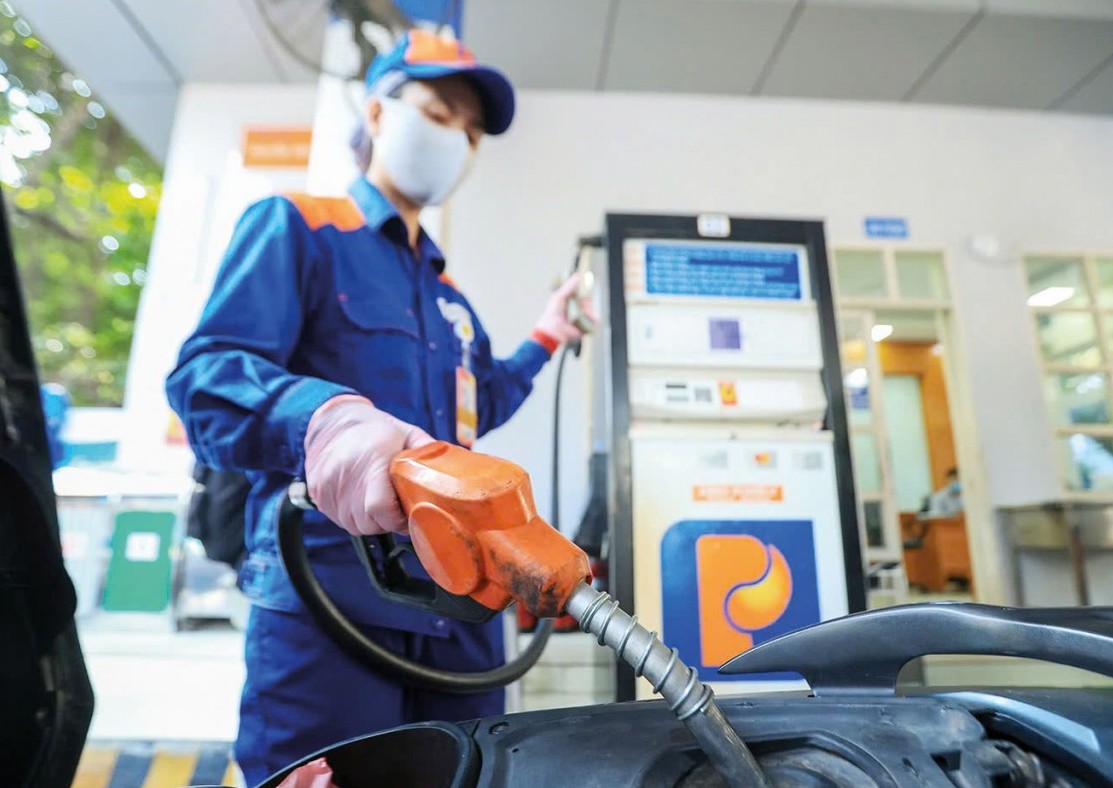 Tăng cường kiểm tra kinh doanh xăng dầu